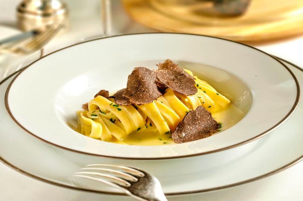 Tagliatelle all'uovo con Tartufo Nero di Calabria
