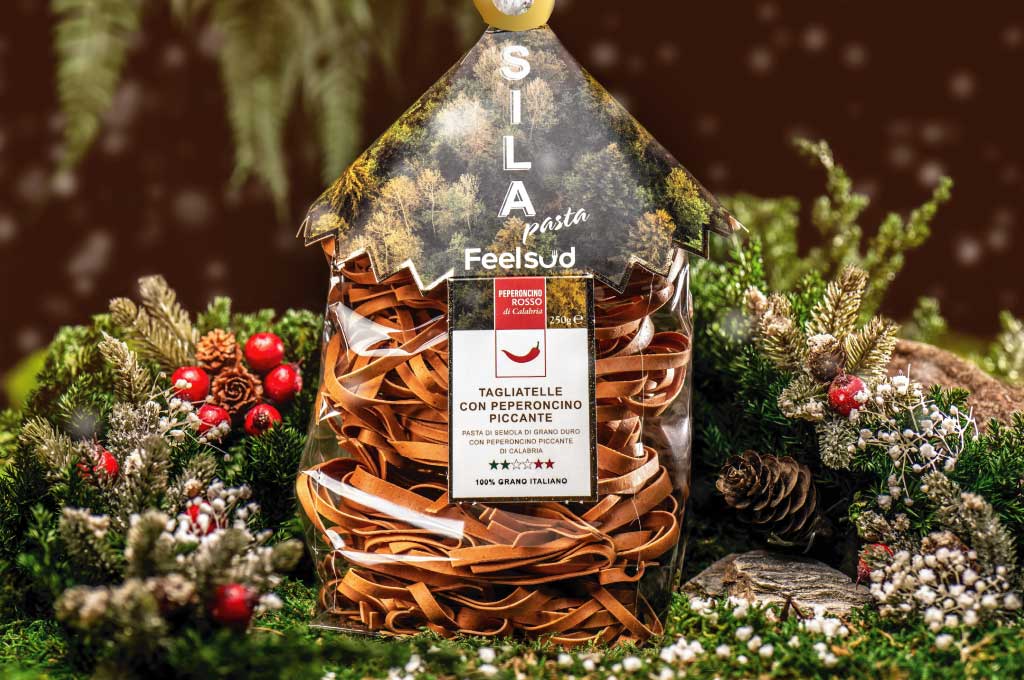 Cosa mettere in una cesta natalizia perfetta: selezione Feelsud