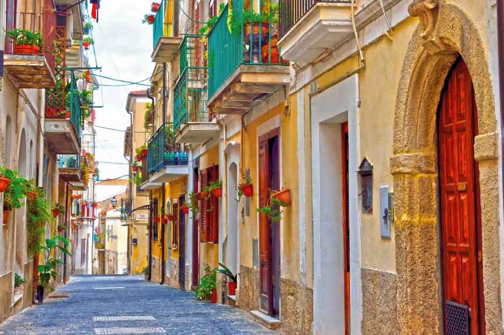 Itinerari del gusto: cosa assaggiare durante un viaggio in Calabria